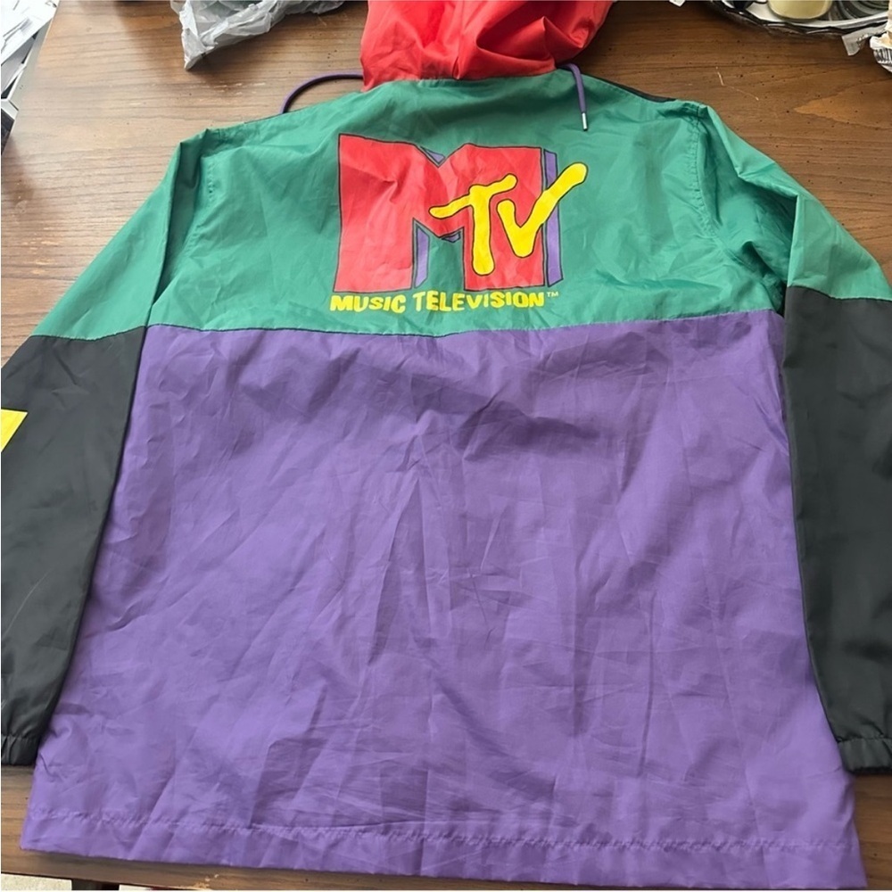 MTV color blocked pullover Windbreaker with hood XL